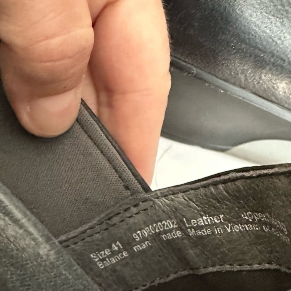 Dansko Jane Black Leather Slip-on Clog Buckle Accent - Picture 12 of 12